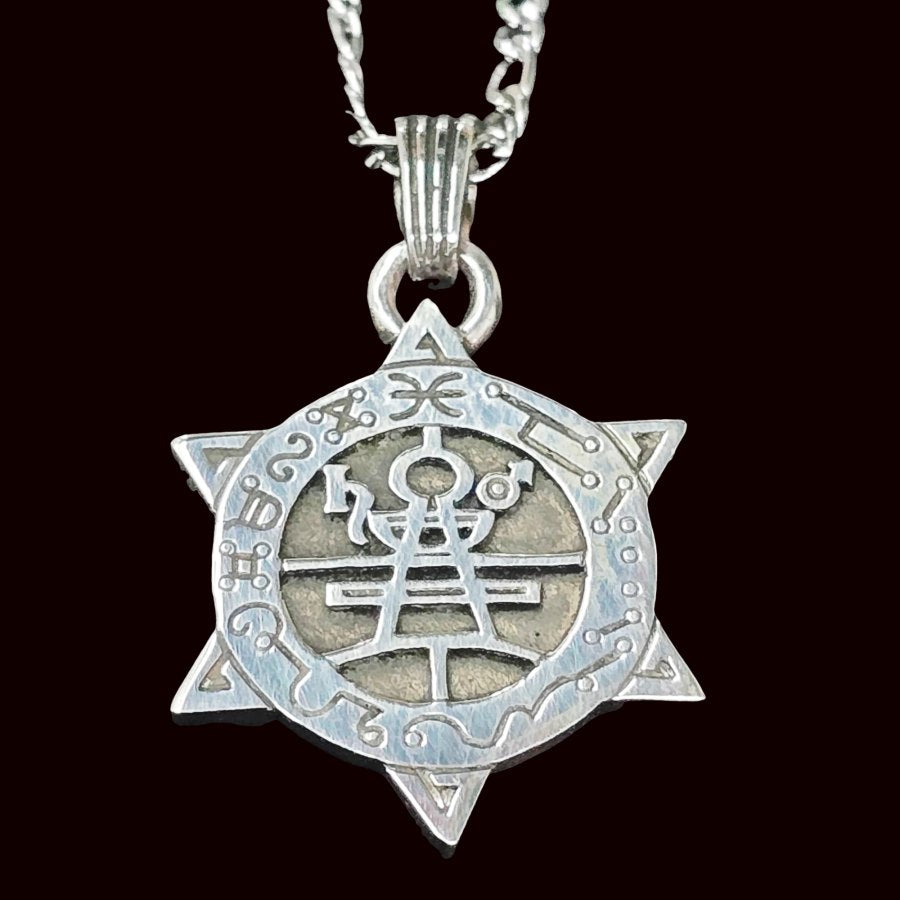 Demon Pendant 06 DUKE VALEFOR and Secret Seal of Solomon 72 Demons Lesser Key of Solomon Goetia In Silver 3 x 2.5 cm 12 Gr Art 1865 - Bricks Masons