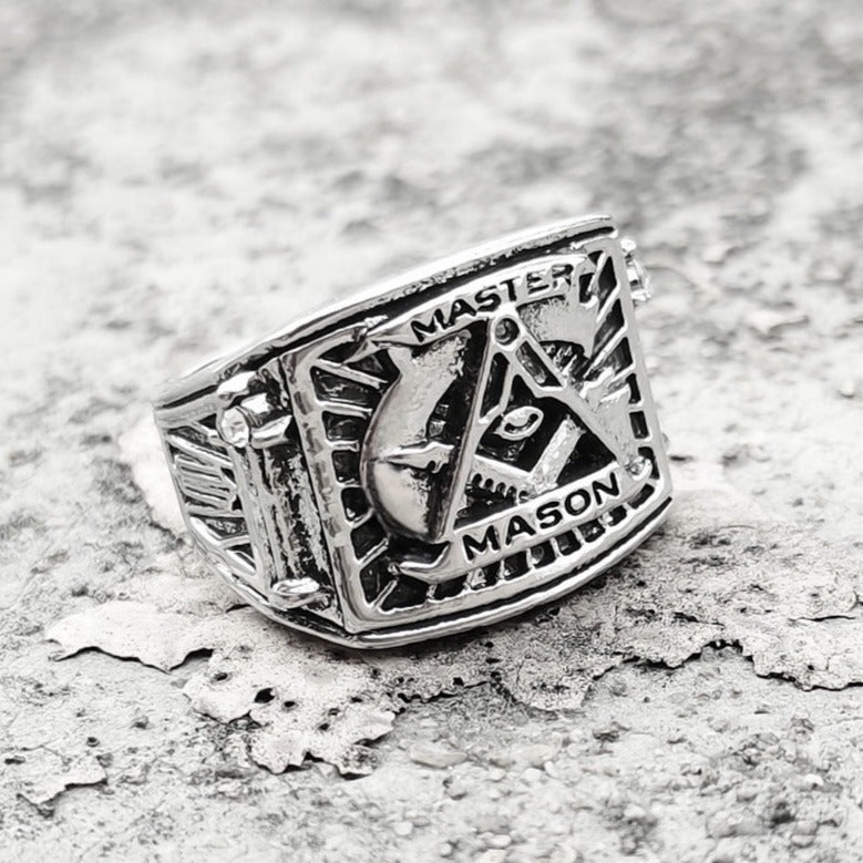 Master Mason Blue Lodge Ring - Vintage Silver Square & Compass G Ring - Bricks Masons