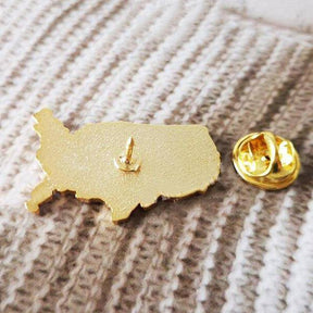 Master Mason Blue Lodge Lapel Pin - USA Flag - Bricks Masons