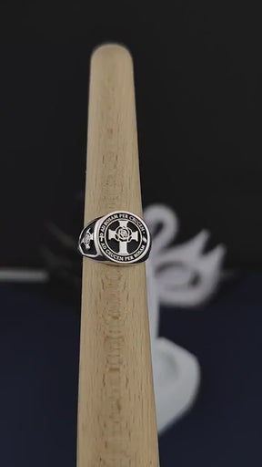 Anillo Rosacruz de Grado 18 del Rito Escocés - Rosa Floreciente y Lema en Latín